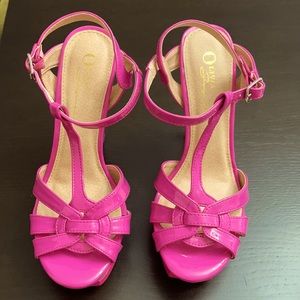 Olivia Ferguson Platforms heels